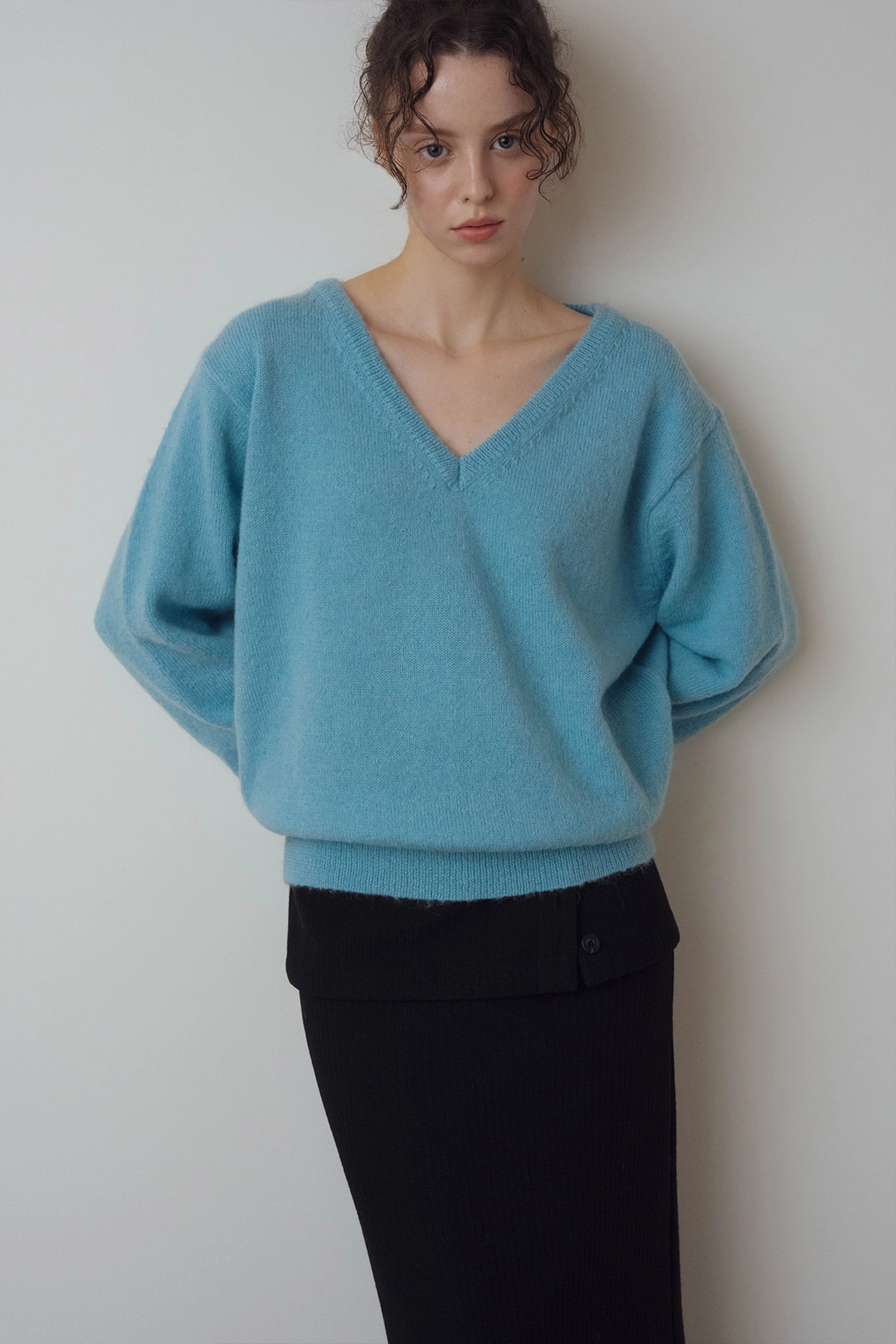샤드라마 DELIA WOOL V-NECK KNIT [POWDER BLUE] 상품 이미지 2
