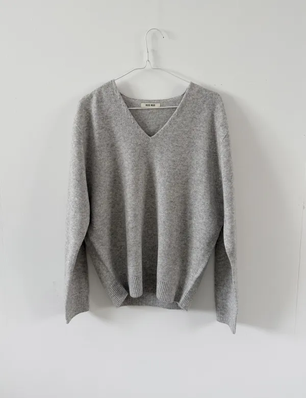 Verse V-Neck Knit