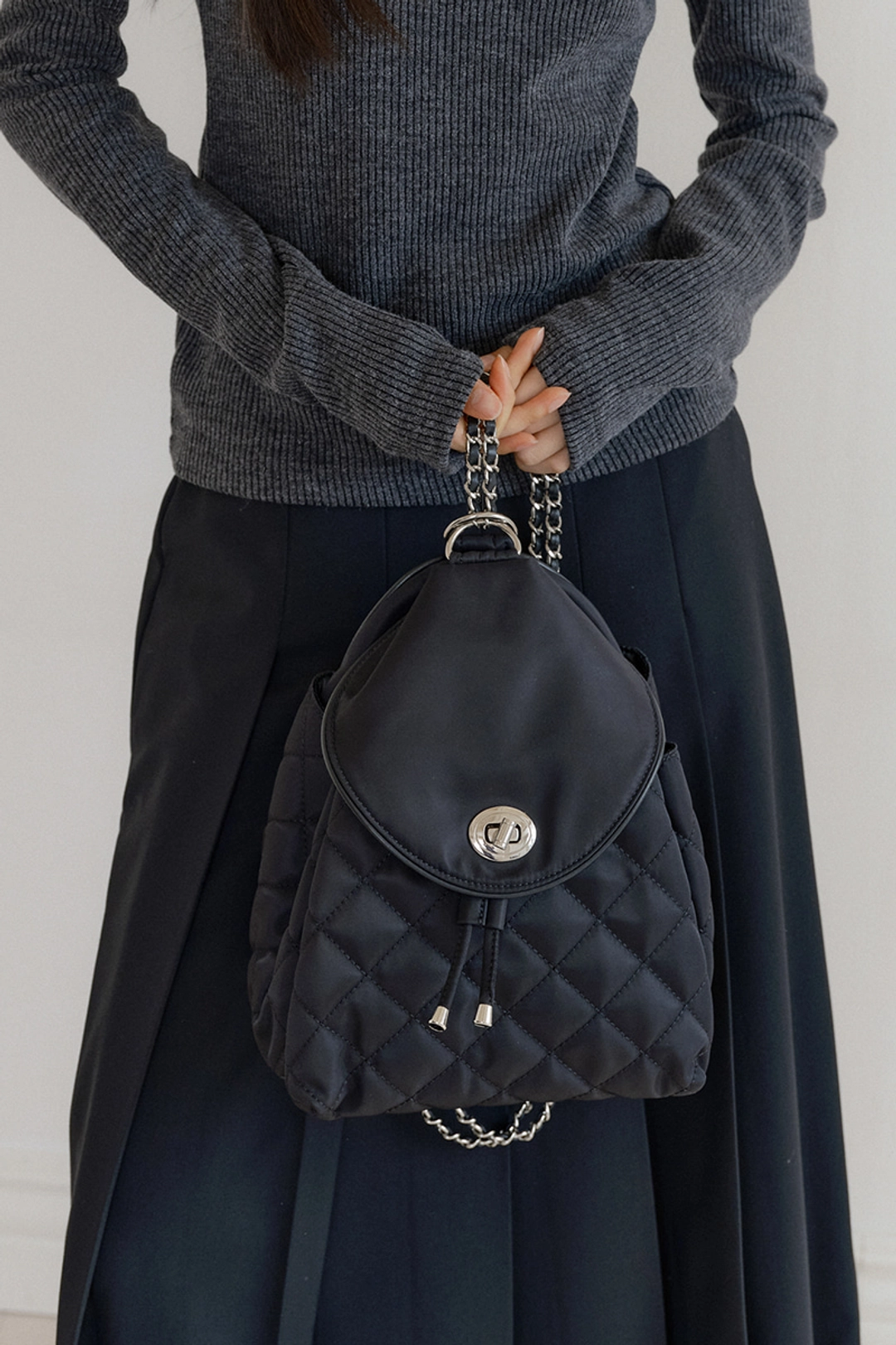 루시르주 Convertible Quilted Chain Bag (black) 상품 이미지 2