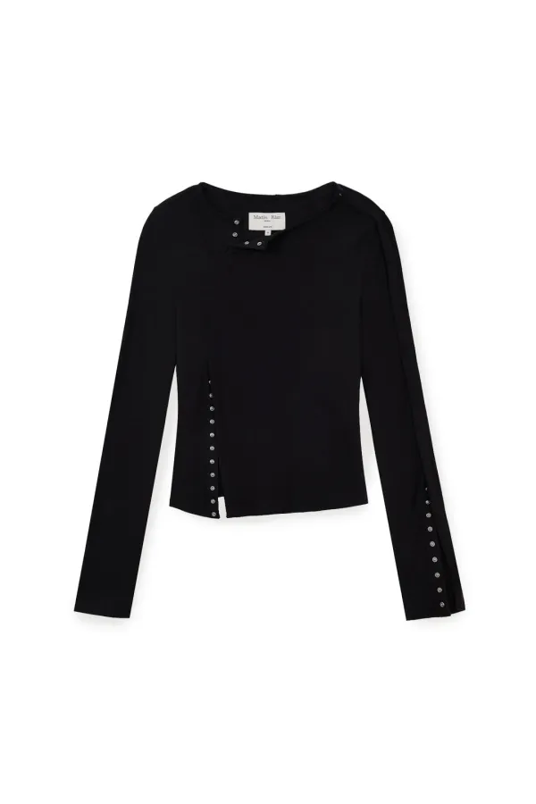 SNAP DETAIL SLIM TOP IN BLACK