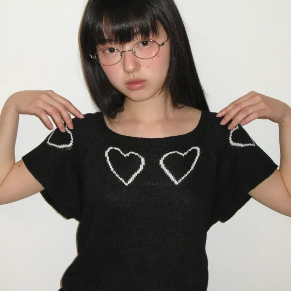 HEART LINE SHORT SLEEVE KNIT BLACK