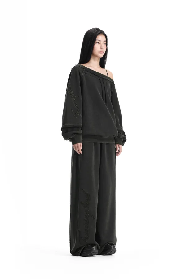 Lettering Off-Shoulder Set-Up Sweat Shirts [ Black ]