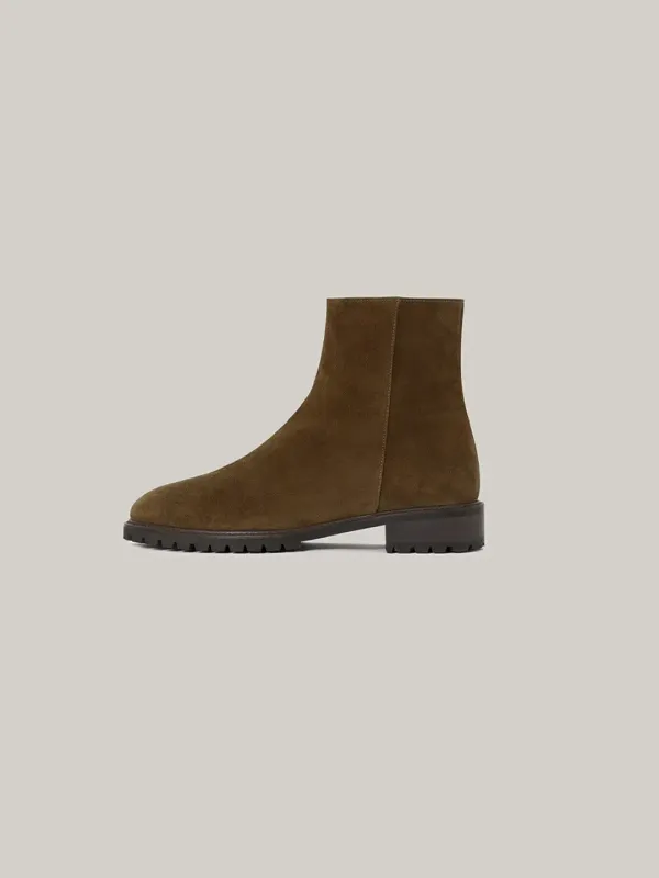 Suede Boots (camel)