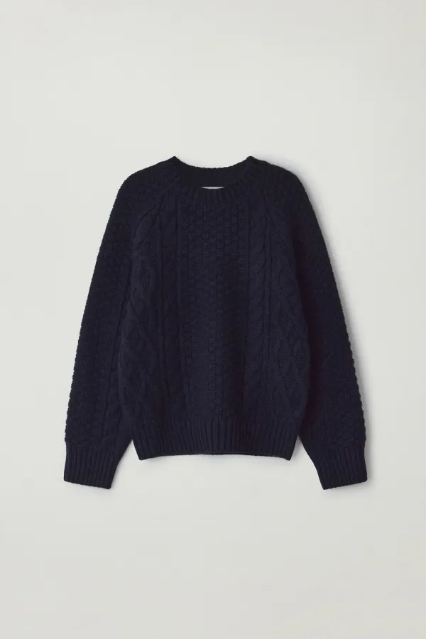 Cable wool knit (Navy)
