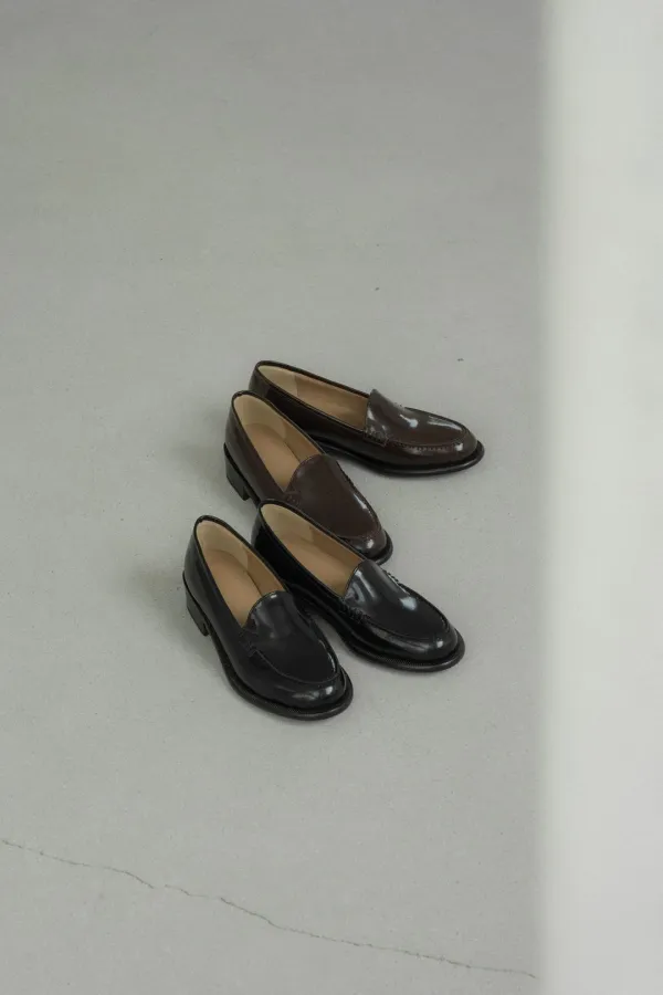 NEW CLASSIC LEATHER LOAFER