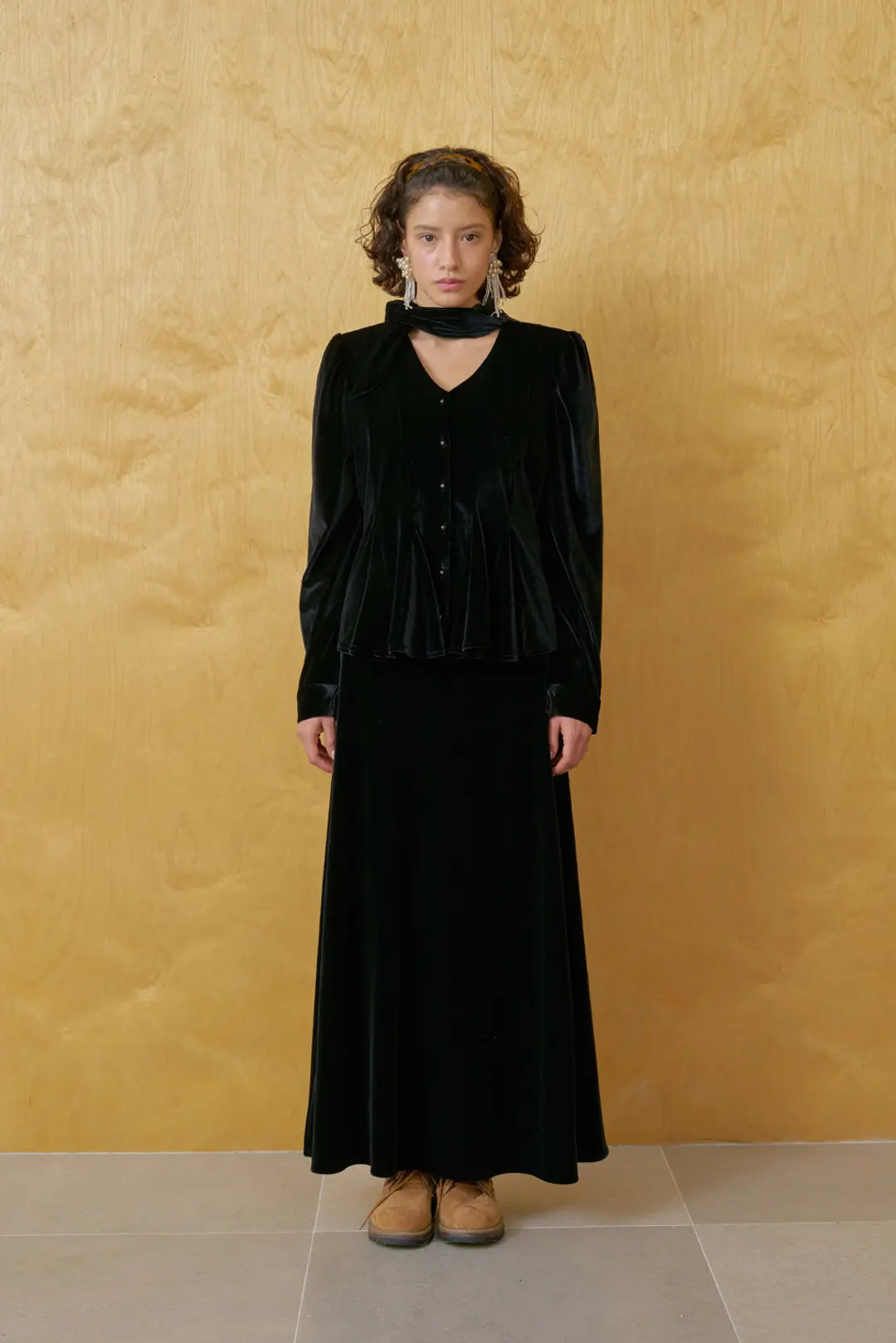 위드아웃썸머 Cosmo velvet skirt_black 상품 이미지 2