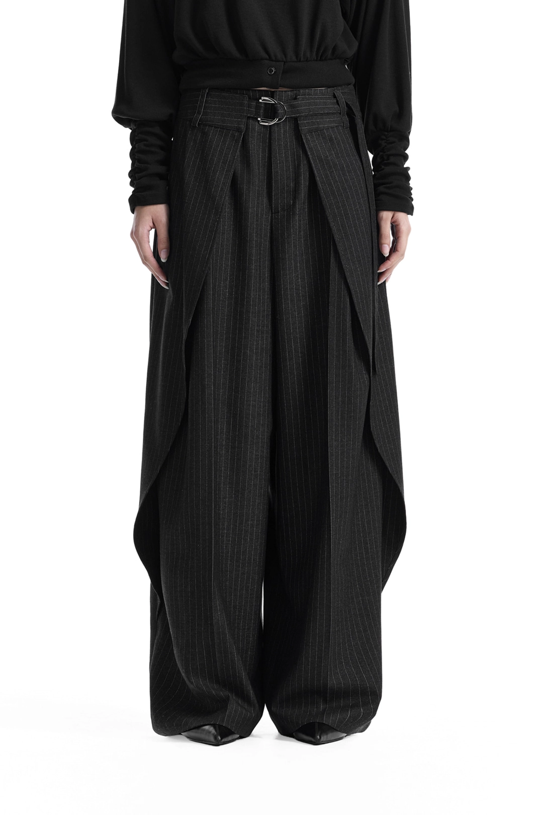 트리밍버드 Buckle Layered Set-Up Wide Slacks [ Black ] 상품 이미지 1