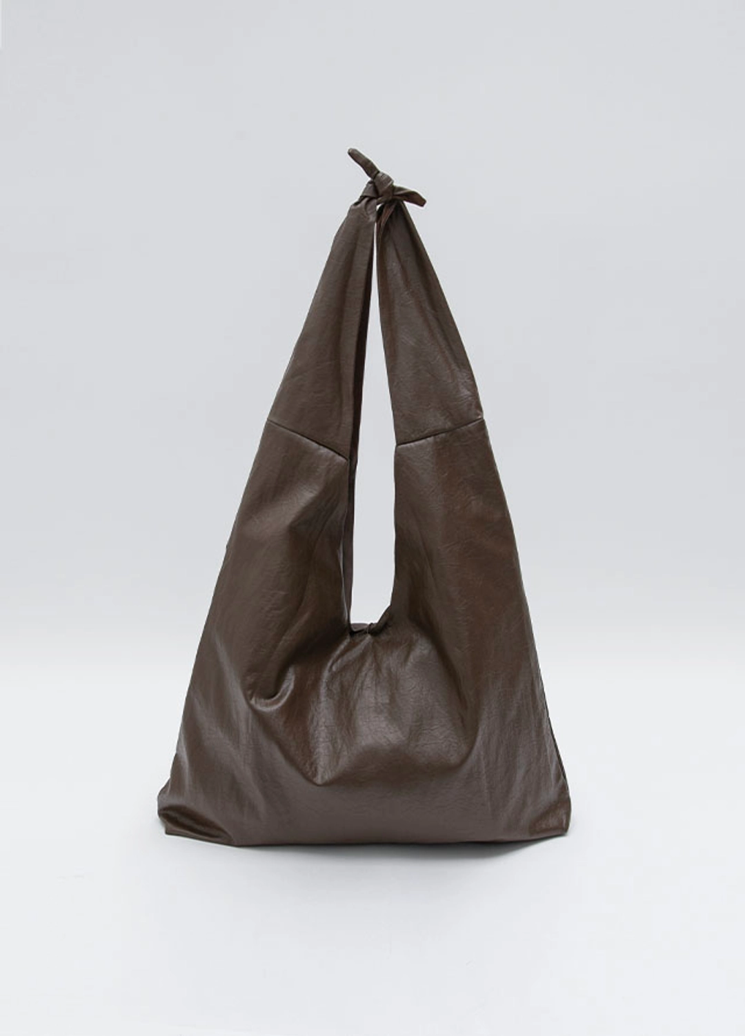아뜰리에 나인 (Z-B-2460)CRINKLE LEATHER MAXI KNOT BAG 상품 이미지 3