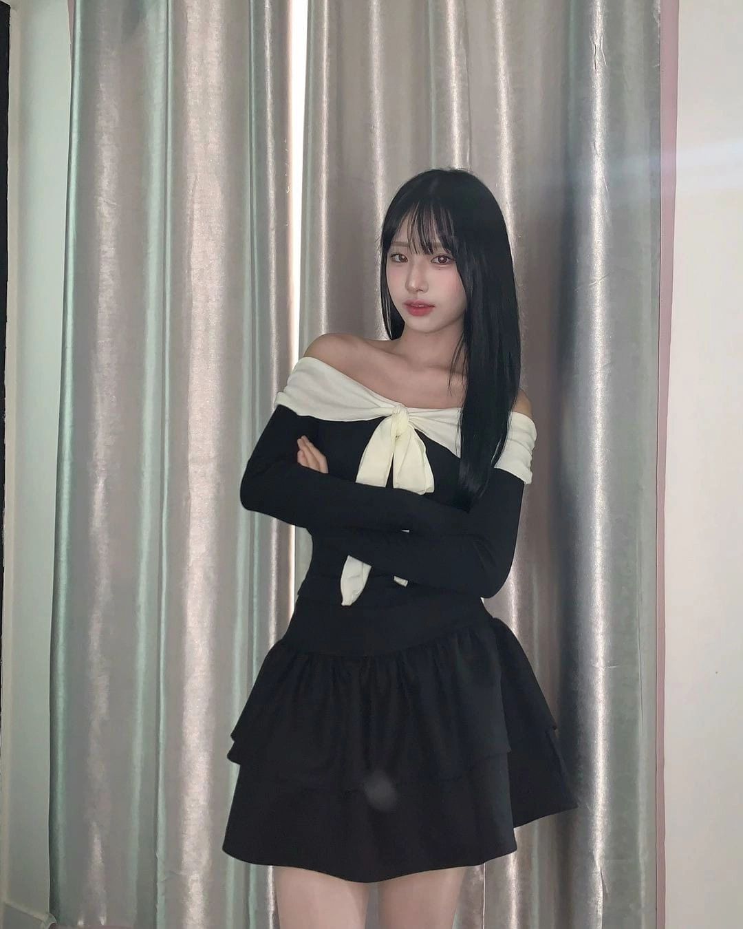 낫유어로즈 @cw620bBlair top (Black)Lili skirt (Black) 상품 이미지 1