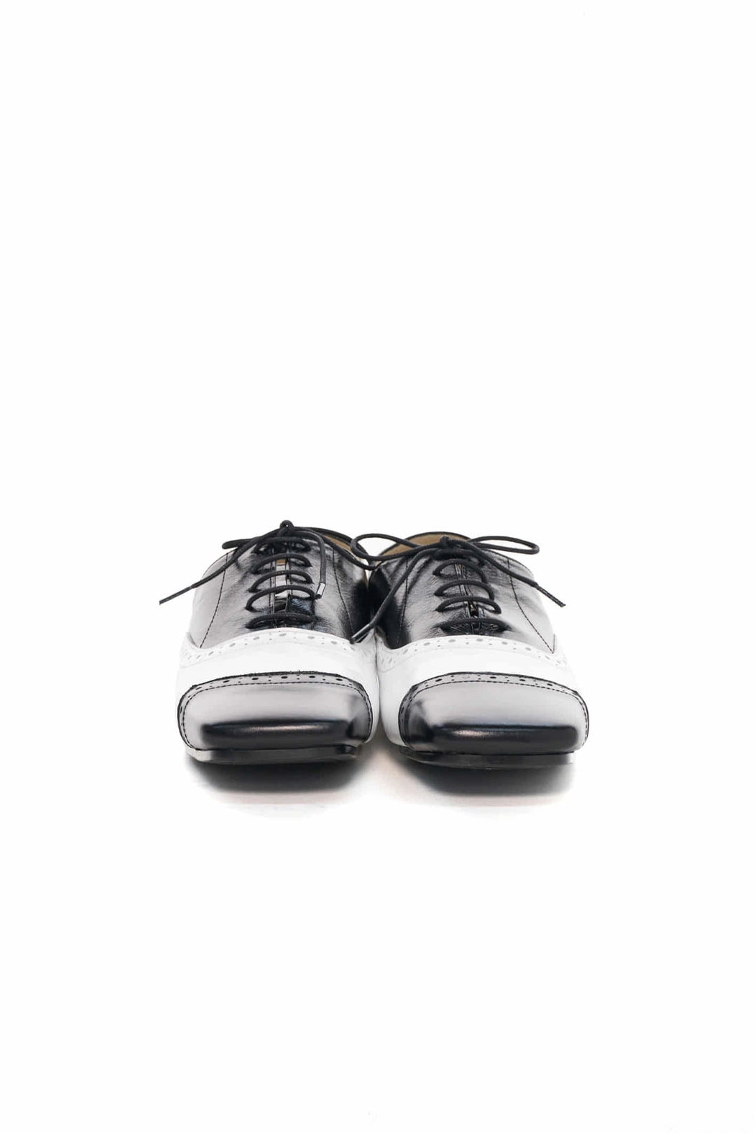 푸쉬버튼 SS26 BLACK WHITE FOLDABLE OXFORD SHOES 상품 이미지 2