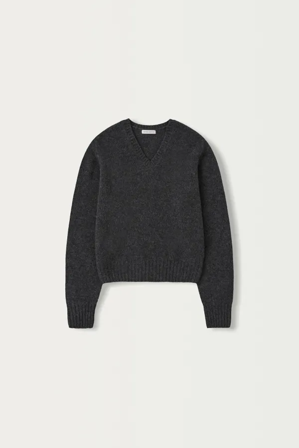Miro v-neck pullover (Charcoal)