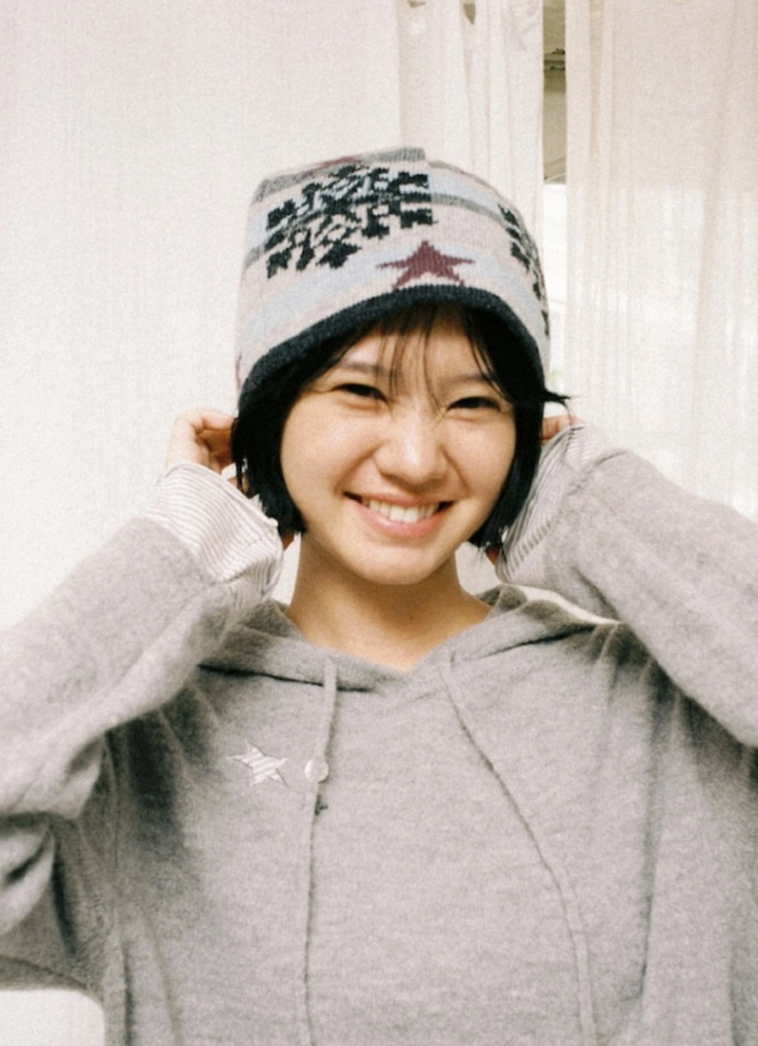 에이이에이이 SNOW TASSEL BEANIE [LIGHT GREY] 상품 이미지 2