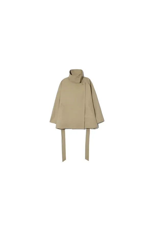 COTTON DRAPED FUNNEL NECK HALF TRENCH [BEIGE]