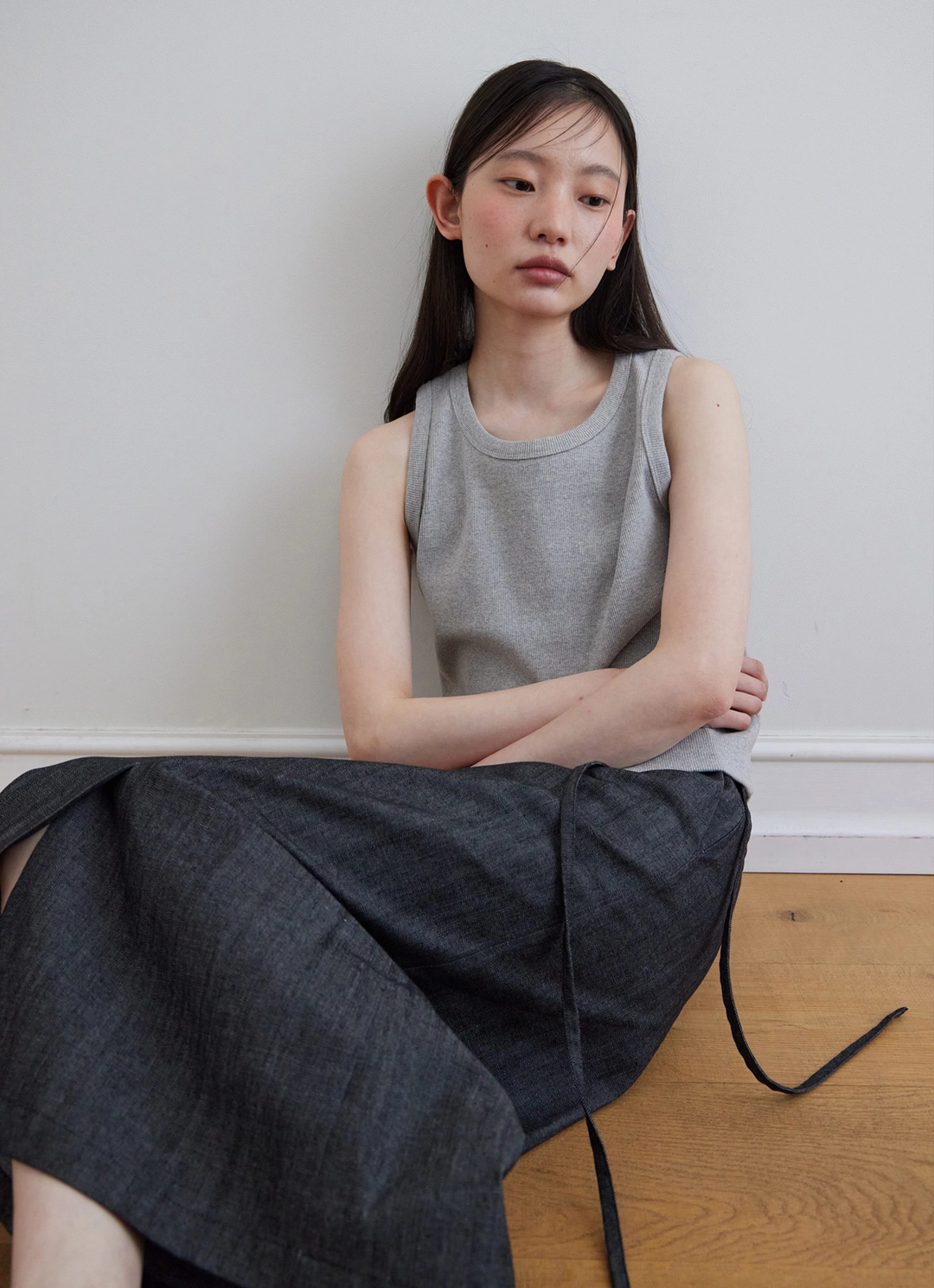스텝어라운드 [10차] Belted H-line skirt_BLACK DENIM 상품 이미지 2