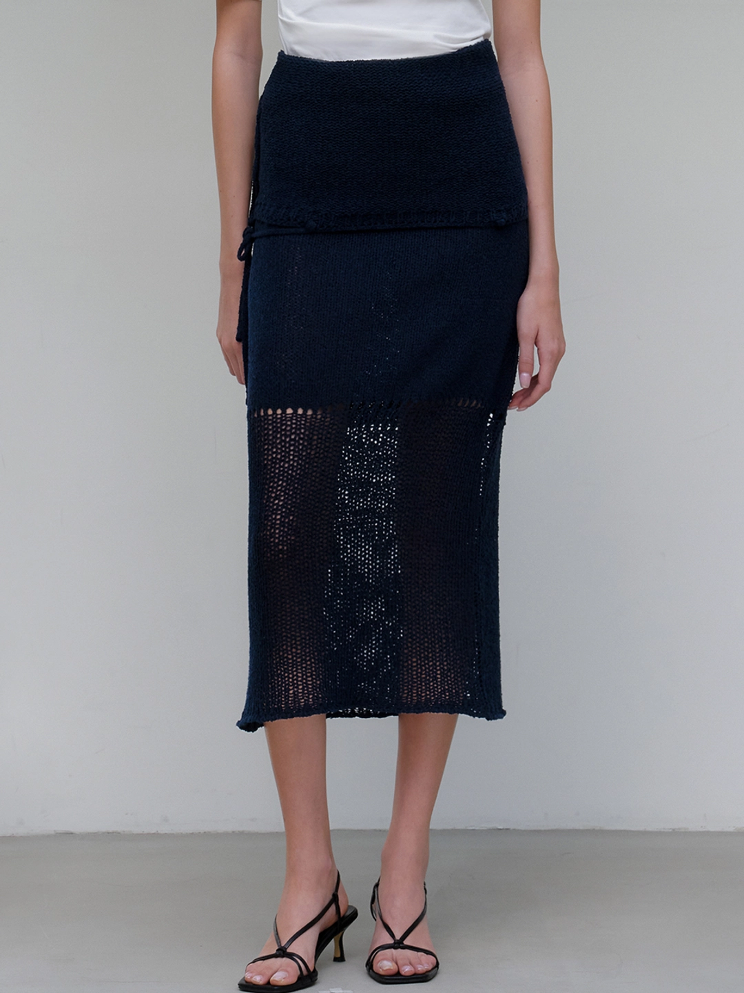아워코모스 comos 1174 linen blend transform sleeveless knit dress (navy) 상품 이미지 2