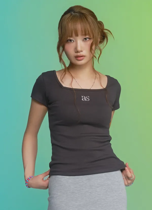 SQUARE LINE TEE / CHARCOAL