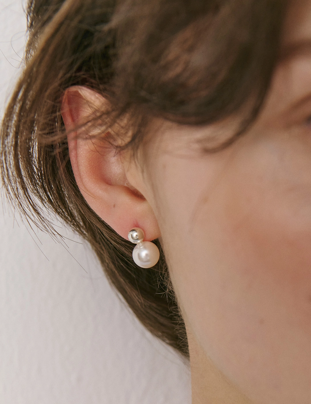 에뜨리브 Pearl Ball Drop Earrings 상품 이미지 1