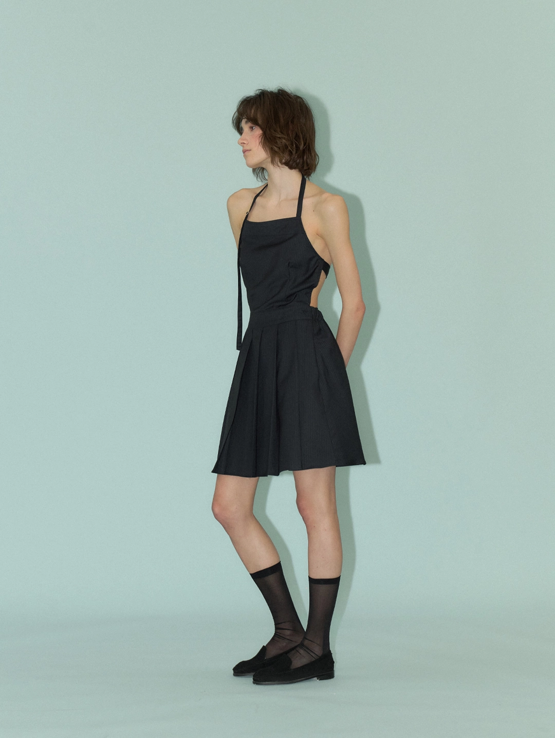 포에토 JAM PLEATS HALTER DRESS - STRIPE NAVY 상품 이미지 2