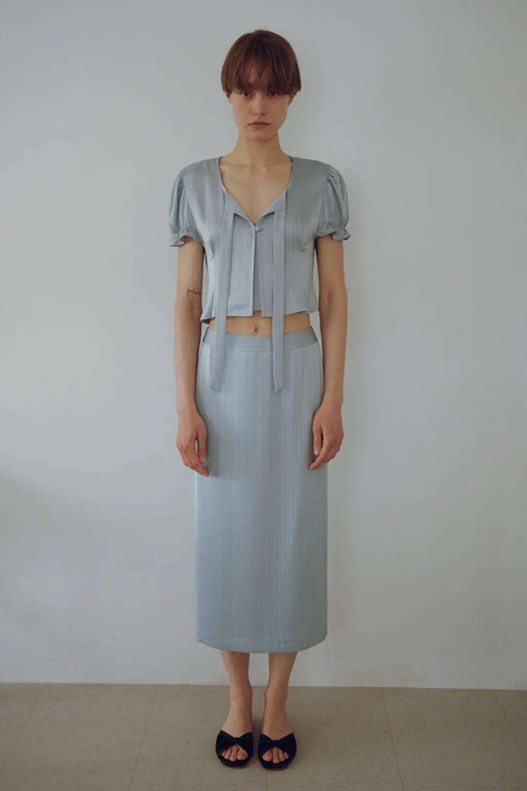 오버듀플레어 STRIPE JACQUARD PENCIL SKIRT_PALE BLUE 상품 이미지 2