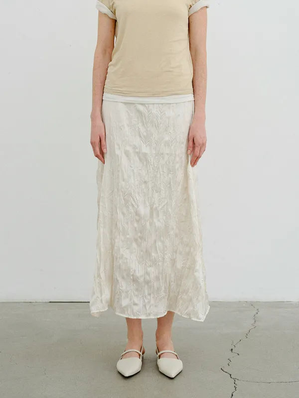 TVR CREASED SHEEN FLARE SKIRT_IVORY
