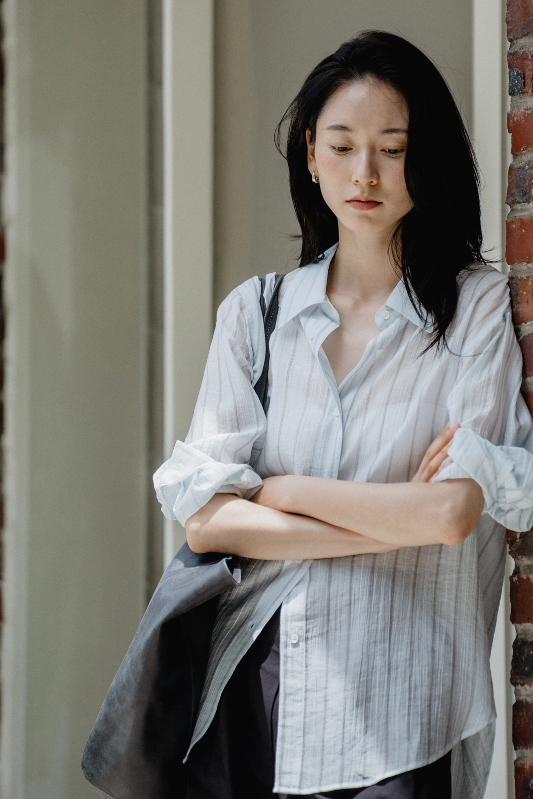 스앨더 20919_Quiet stripe fluid shirt 상품 이미지 1
