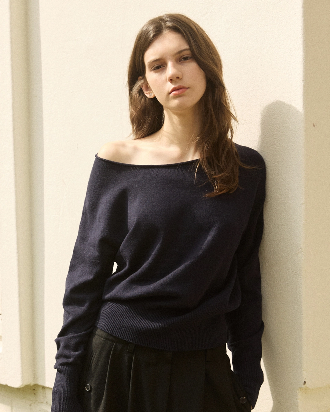 어다울 Holgarment soft boat neck knit - navy 상품 이미지 3