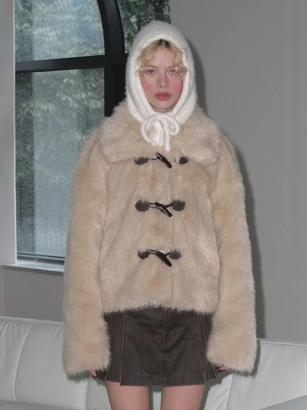 마가린핑거스 TOGGLE FUR JACKET (BEIGE) 상품 이미지 2