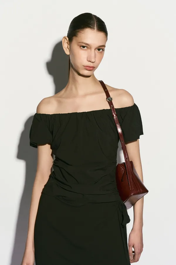 OFF SHOULDER PUFF SLEEVE BLOUSE