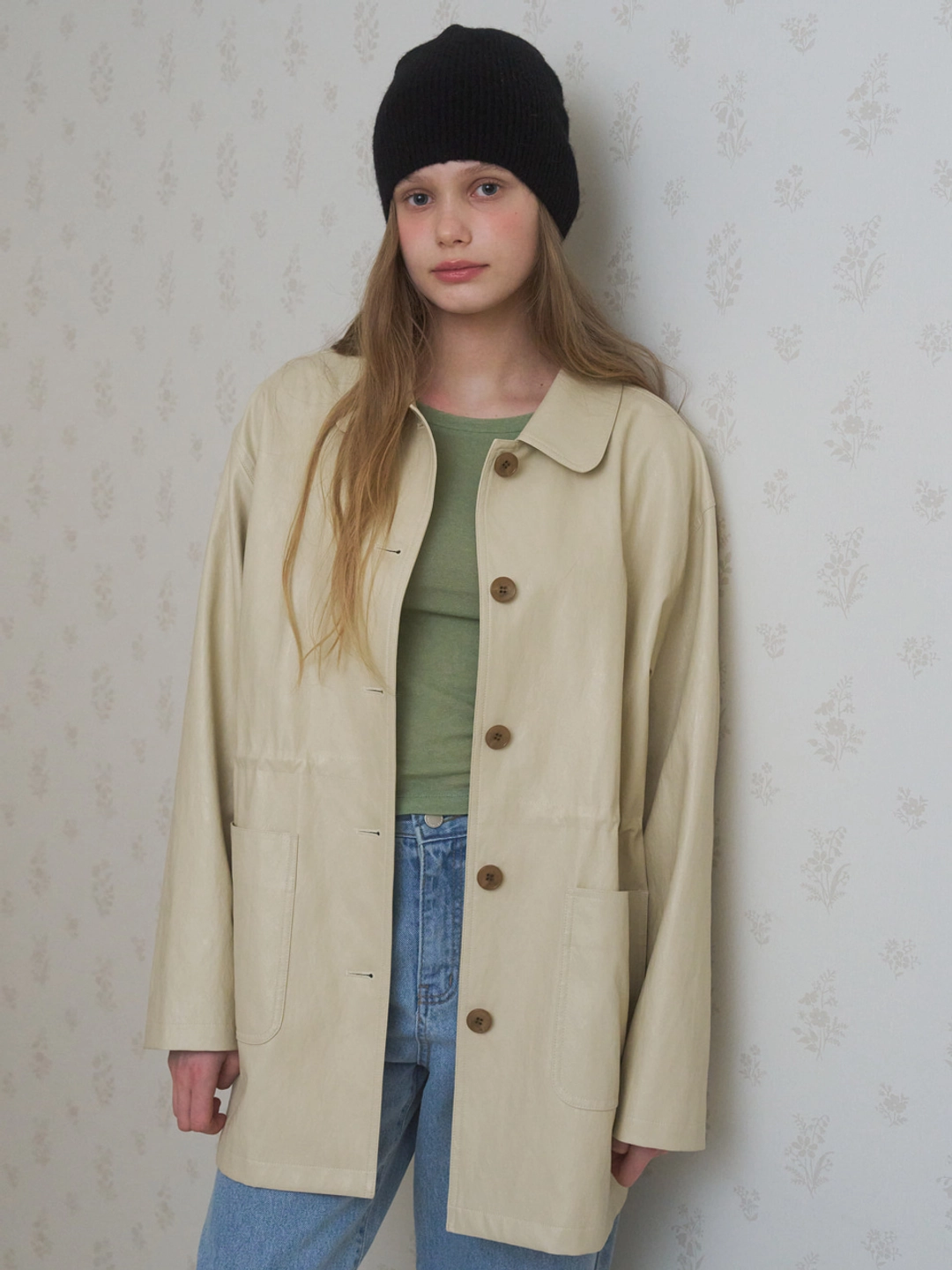 어몽 A ROUND COLLAR FAUX LEATHER JACKET_BEIGE 상품 이미지 2