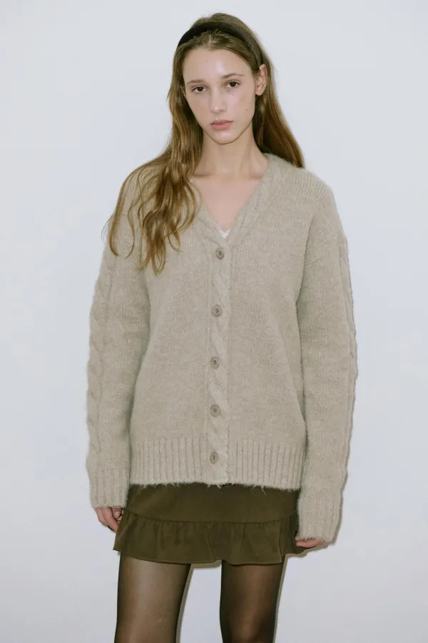 Hairy Fisher Cardigan (Light Khaki)
