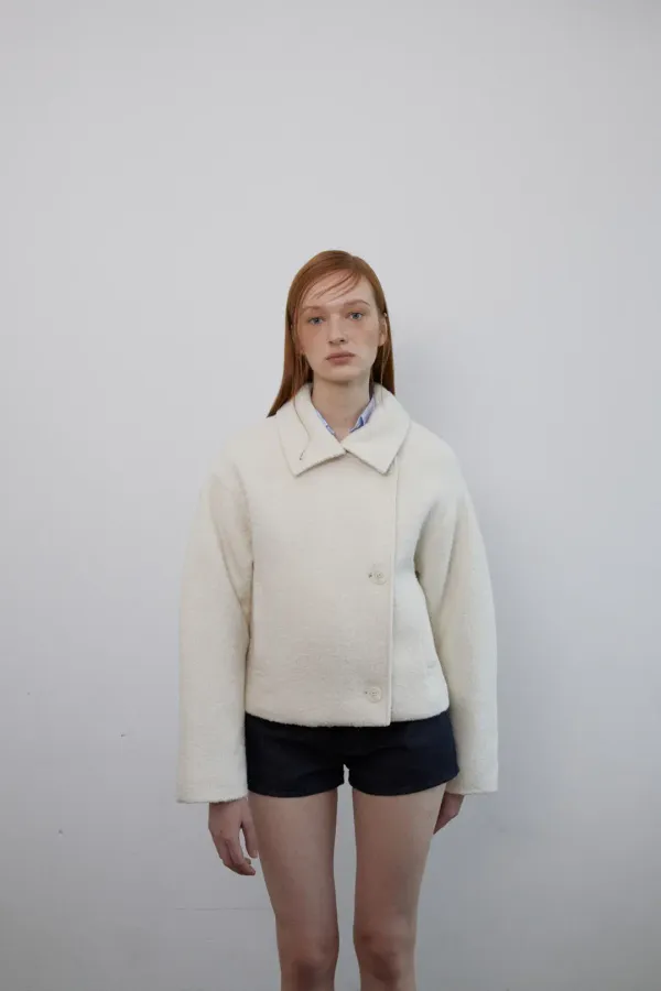 (시즌오프) Andy Coat / White