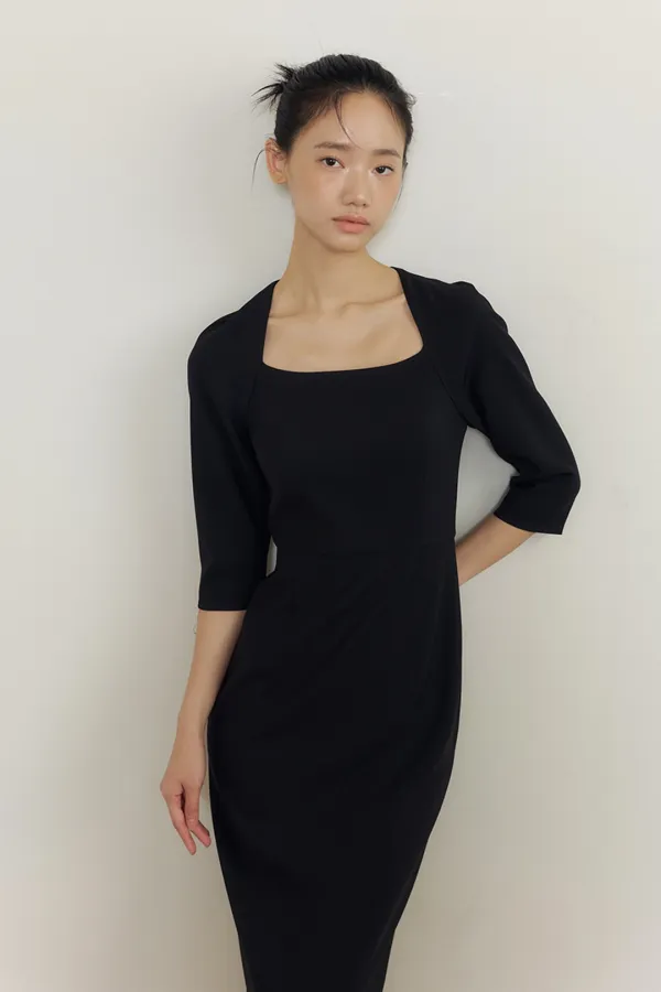 Raglan Square Neck Dress (black)