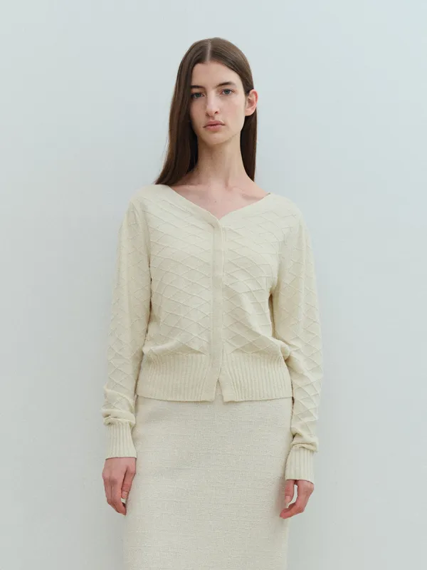 TVS ARGYLE V-NECK CARDIGAN_IVORY