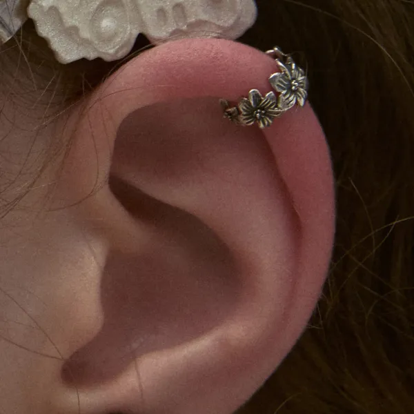 [silver925] posy ear cuff-black silver