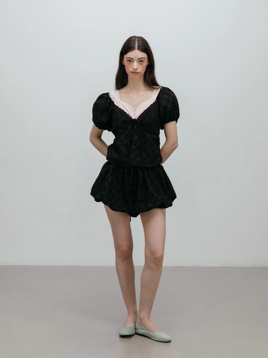 모이페어 BALLOON LACE BLOUSE / BLACK 상품 이미지 3