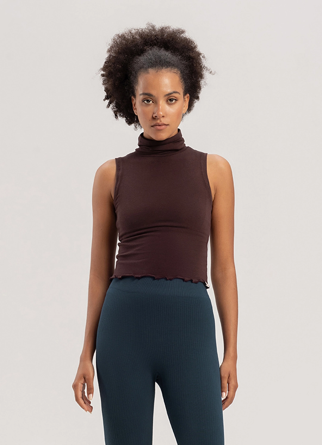 부디무드라 Soft turtleneck sleeveless_Puce 상품 이미지 3