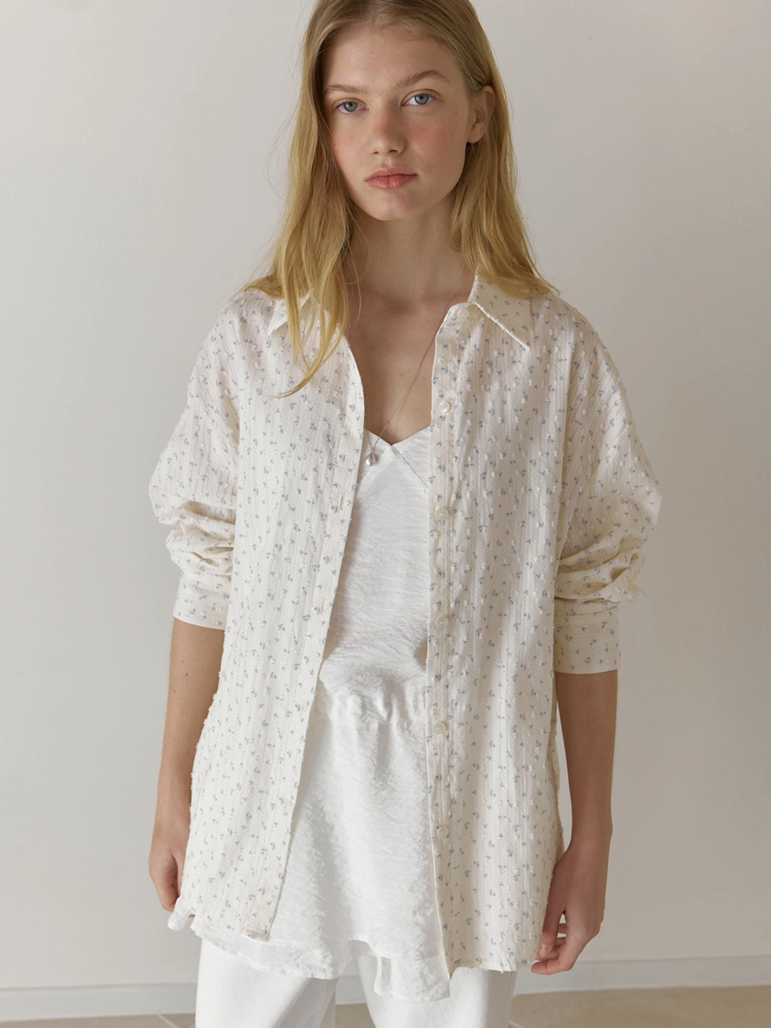 어몽 A SPRING BLOSSOM SHIRT_BLUE 상품 이미지 1