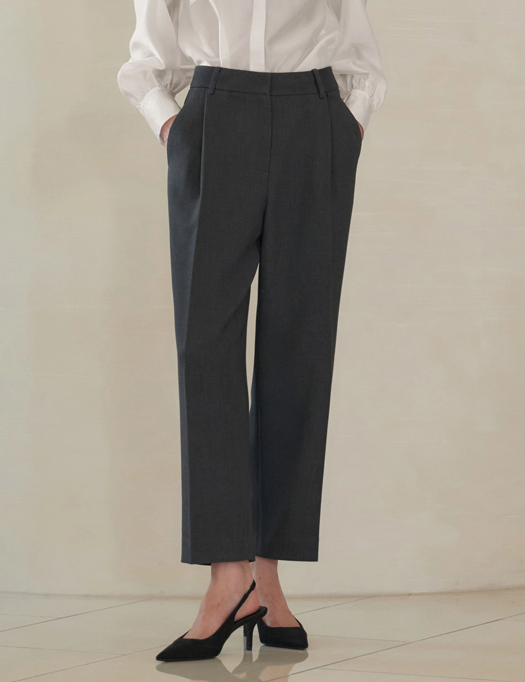 노미나떼 Elise Couture Tailored Fit Pants (Grey) 상품 이미지 1