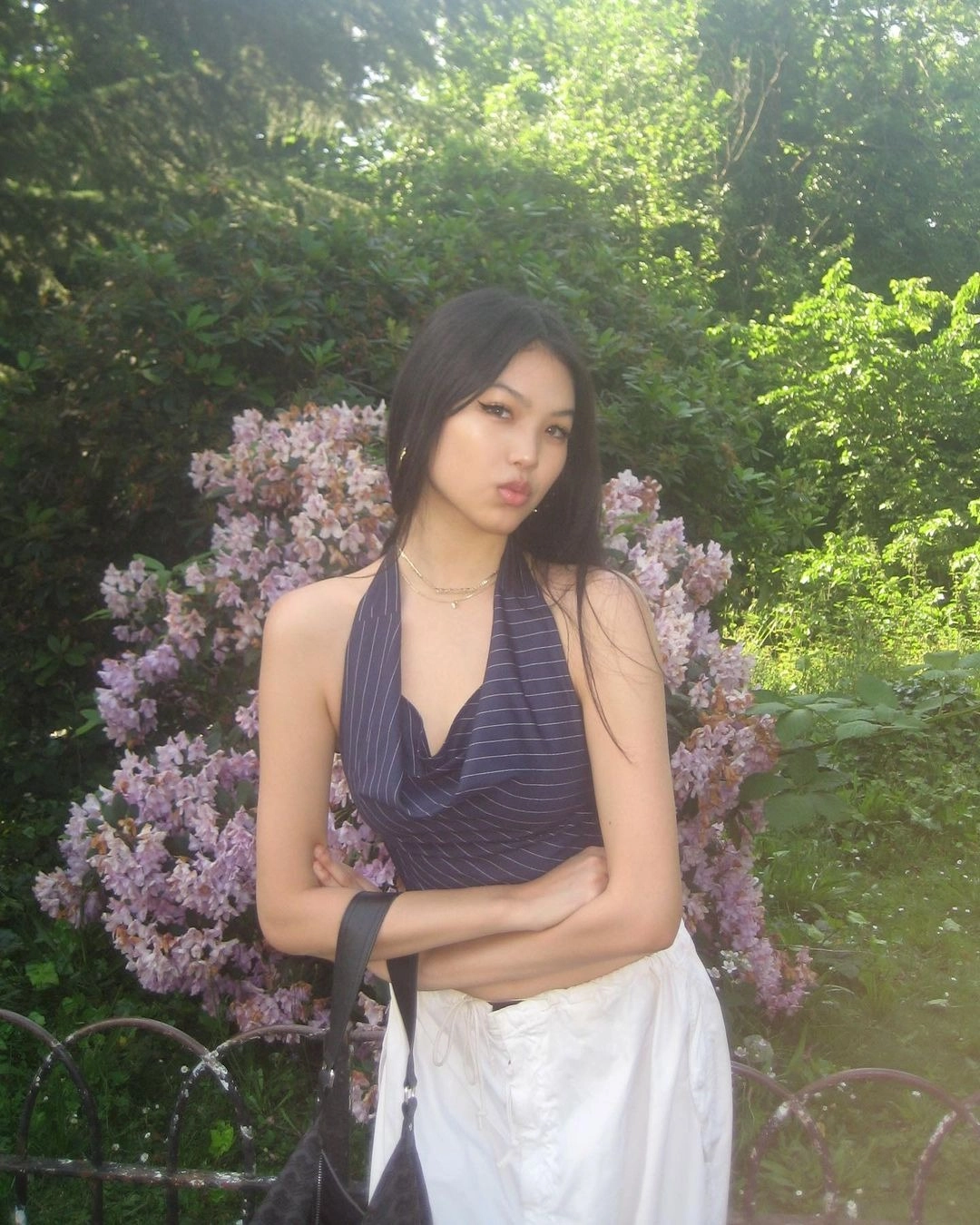 낫유어로즈 @hairu0125Draping Halter Top (Navy) 상품 이미지 1