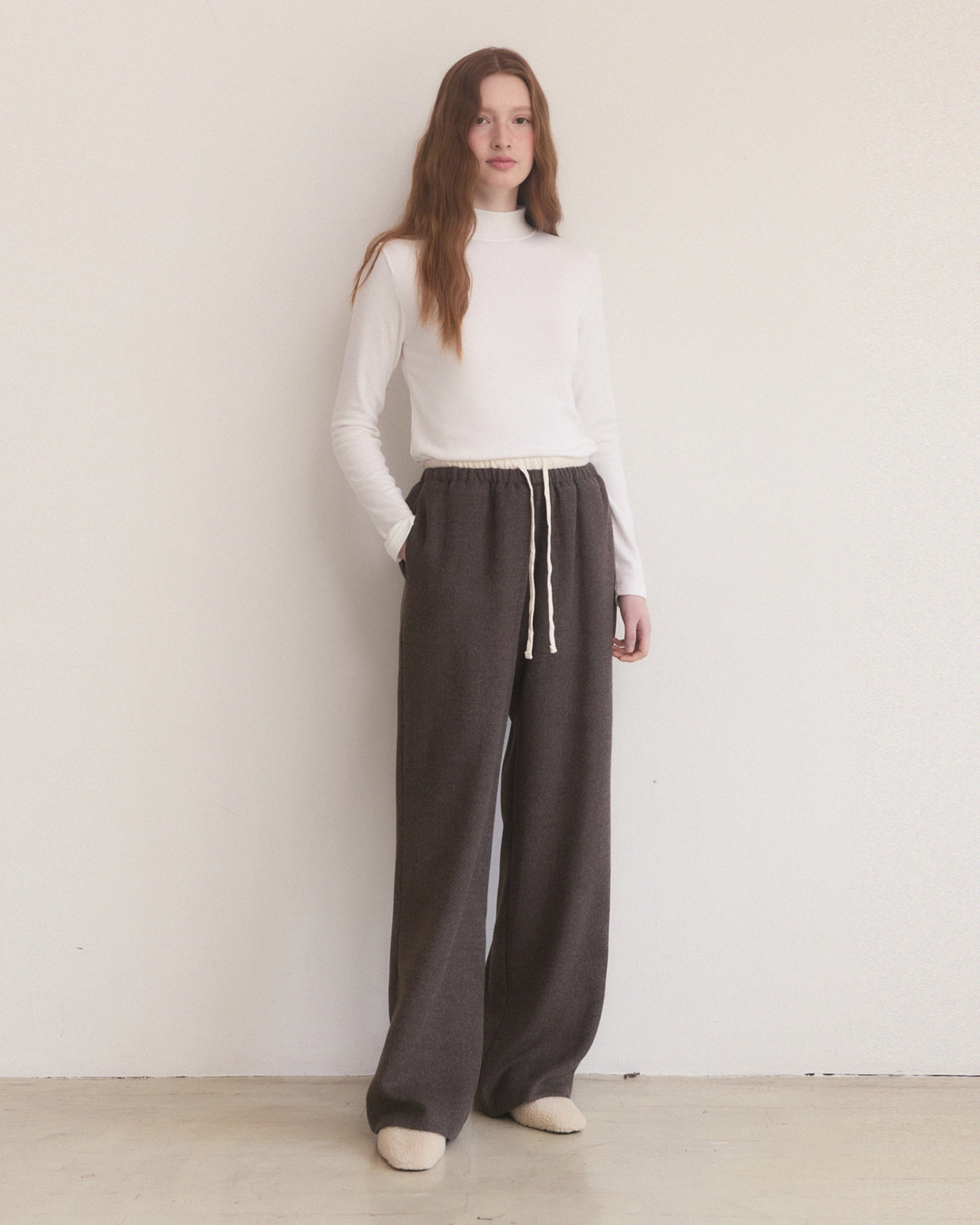 어다울 Banding string layered slacks - brown 상품 이미지 3