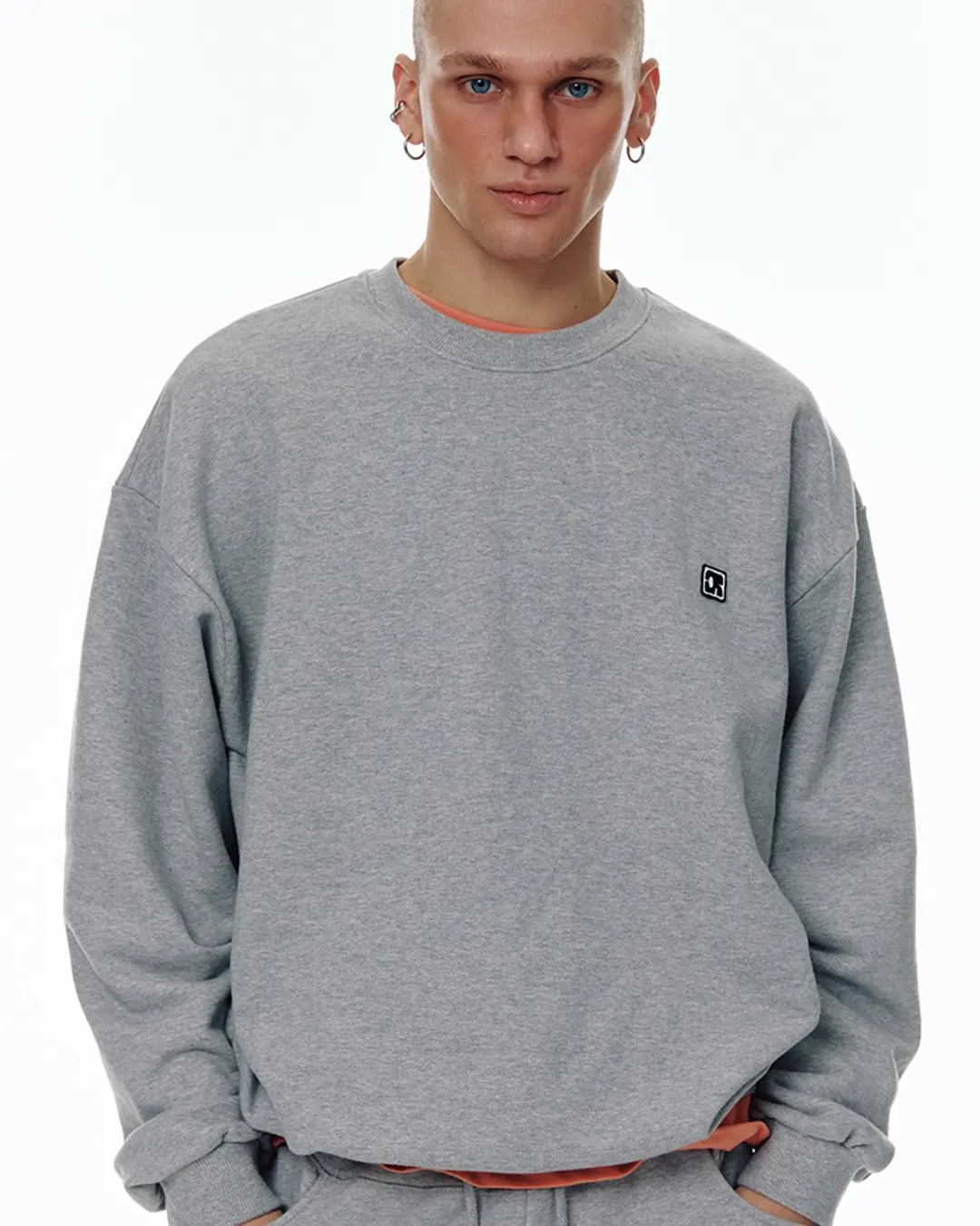 센토르 CENTAUR EMBLEM PATCH SWEATSHIRT_DARK GREY 상품 이미지 2