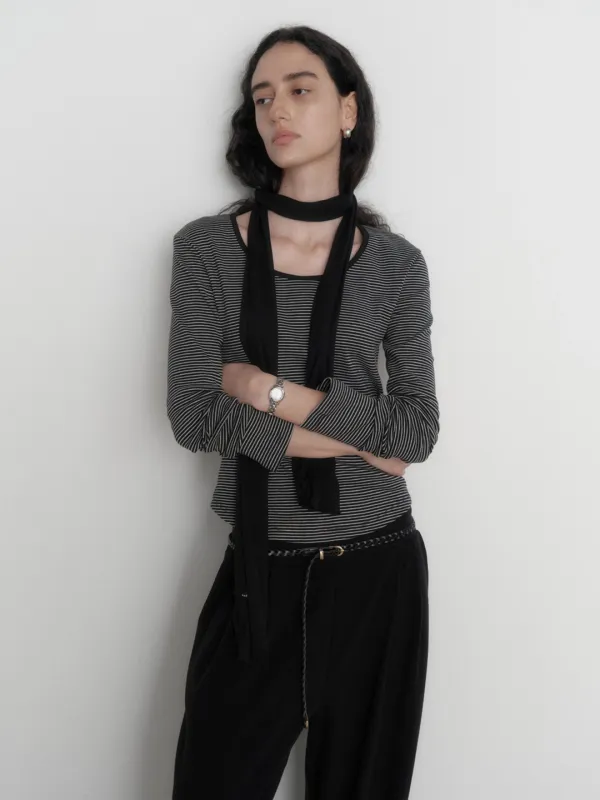 NORA BASIC U-NECK STRIPE T-SHIRT_BLACK