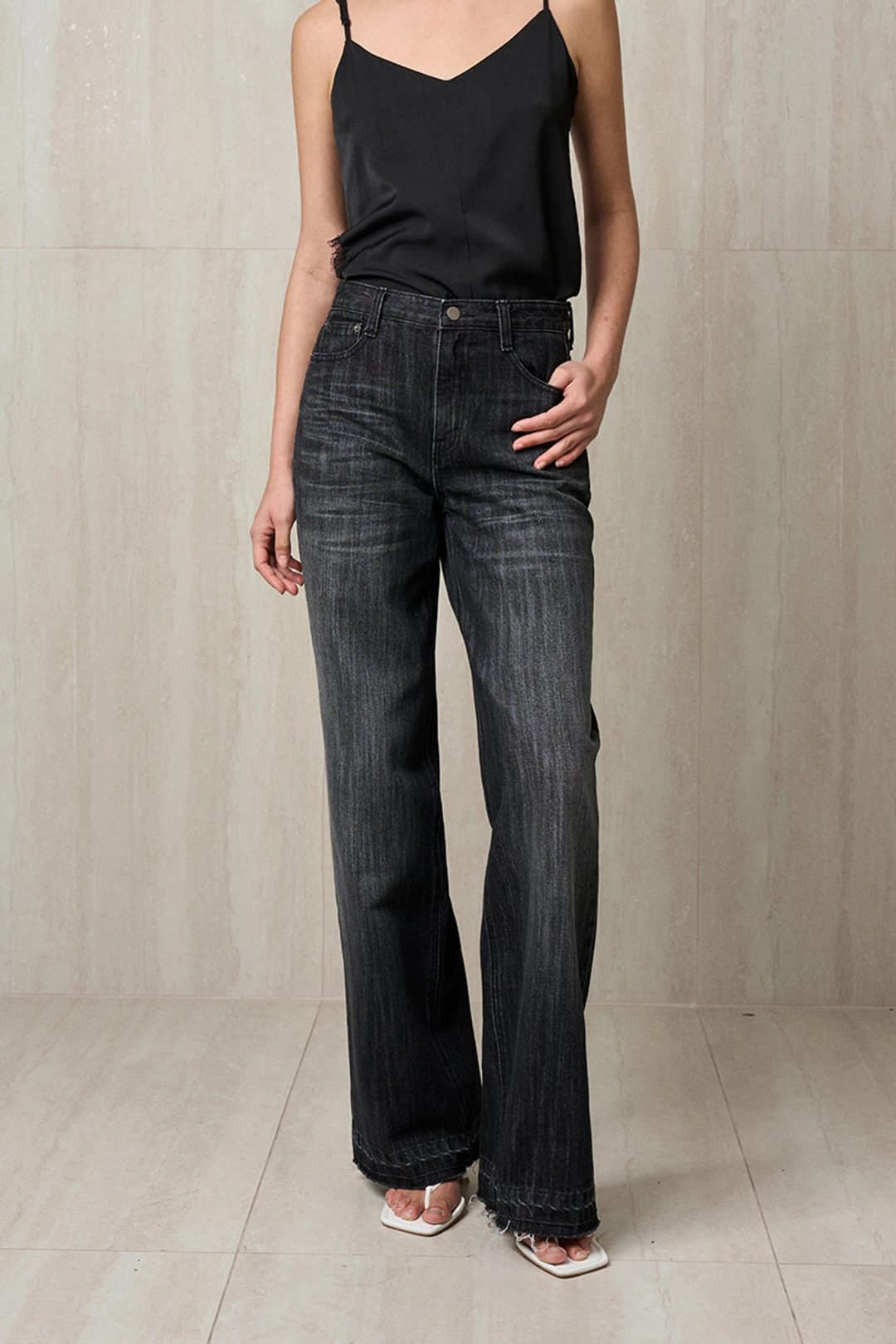 리이 RAW-HEM WASHED DENIM PANTS 상품 이미지 1
