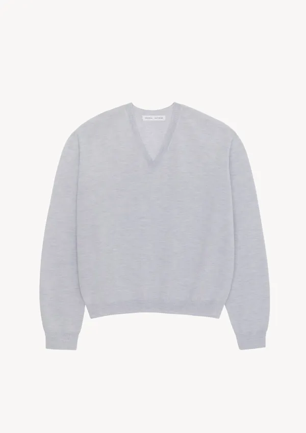 Merino Classic V-Neck Knit in Light Gray