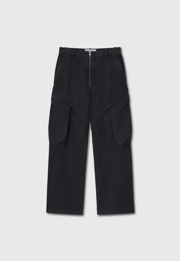 Garment-Dyed Gabardine Wide Cargo Pants_Carbon Pigment