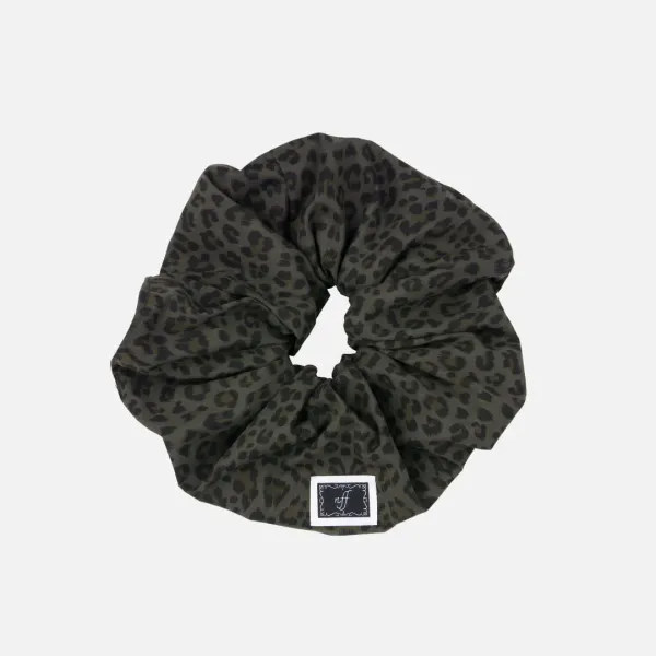 leopard scrunchie big-khaki