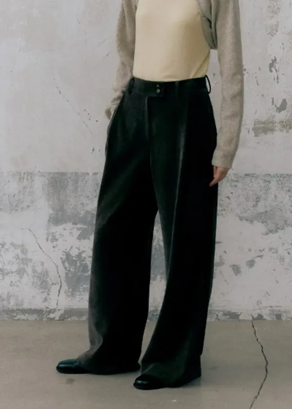 CORDUROY PINTUCK WIDE PANTS (ash brown)