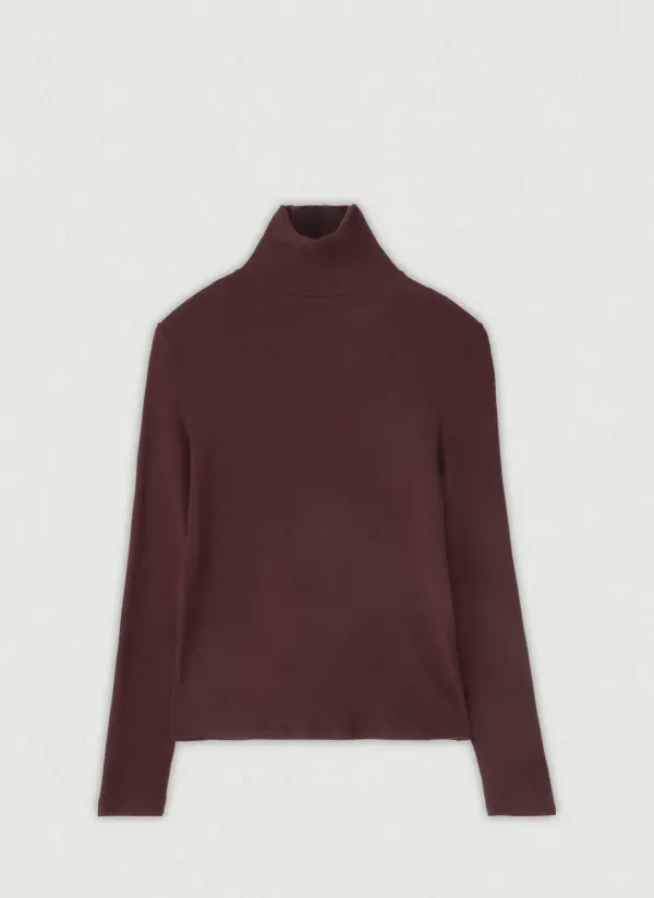 Soft wool turtleneck top (burgundy)