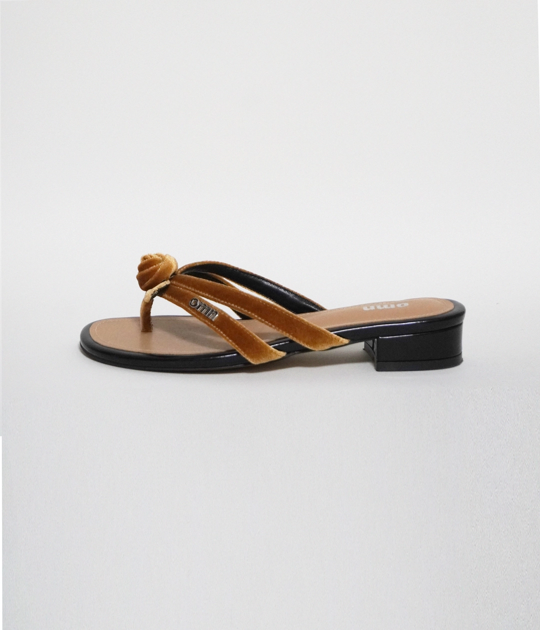 옴니포턴트 omn rose velvet sandal _Beige 상품 이미지 1