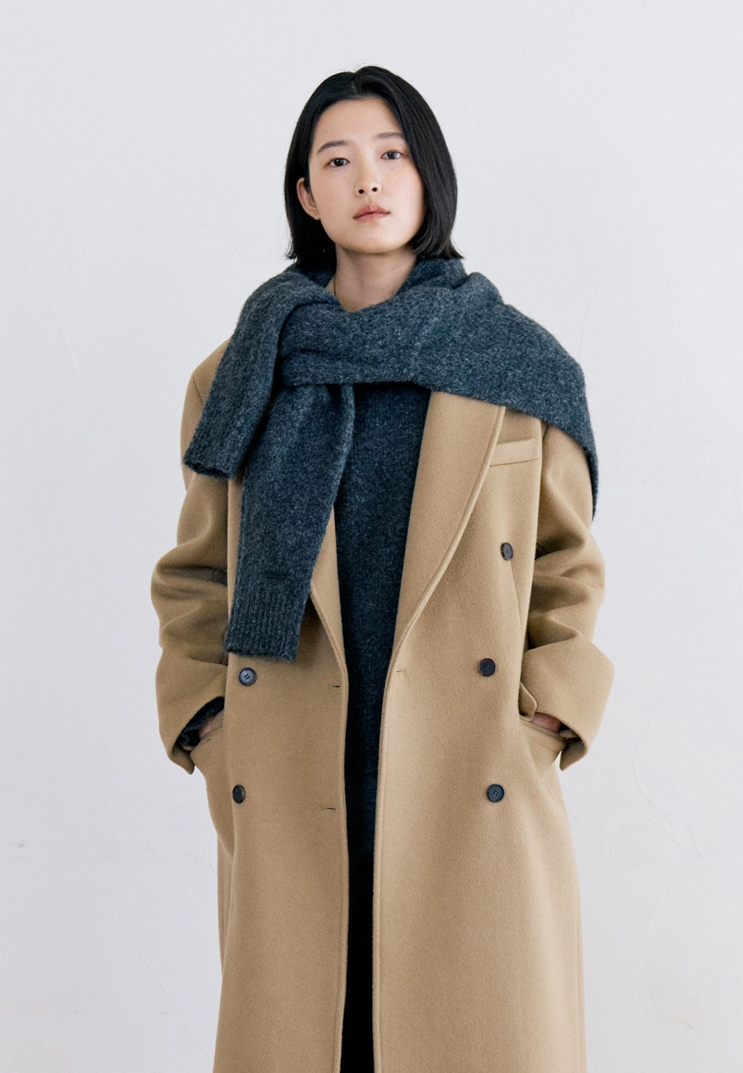 노티아 MILD SHOULDER KNIT - CHARCOAL 상품 이미지 2